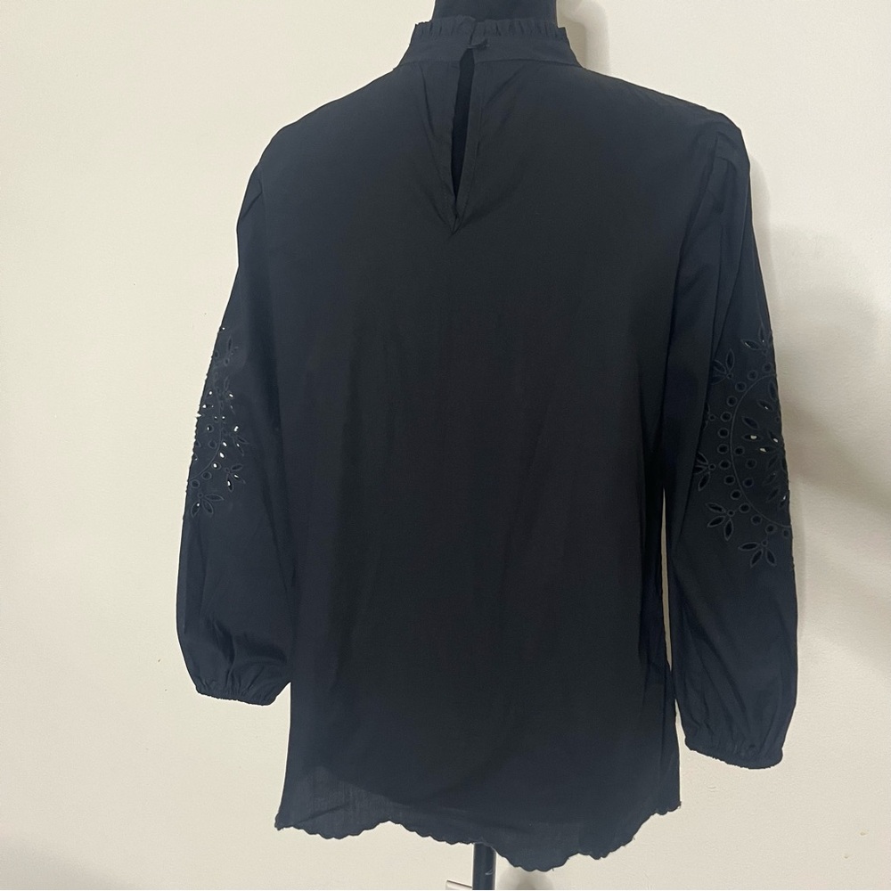 J.‎ Crew Women’s Black Embroidered Eyelet Poplin Mock Neck Blouse Sz XXS - Picture 3 of 12